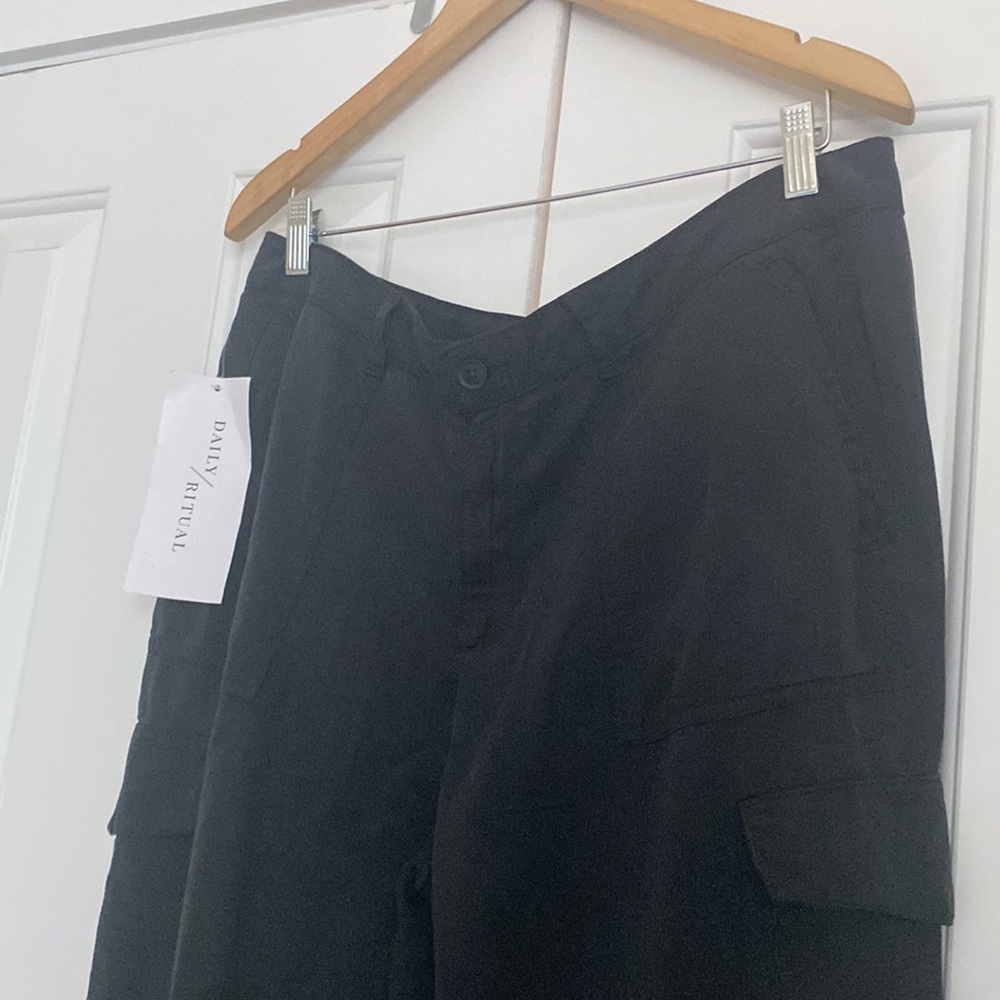 Daily Ritual Pants - Picture 2 of 5